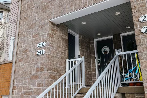 North Grenville, ON K0G 1J0,247 Fir LN