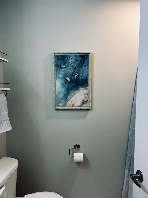 Hamilton, ON L8P 0C6,15 QUEEN ST S #2203