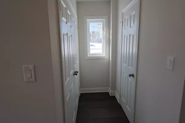 Cavan Monaghan, ON L0A 1G0,35 COLDBROOK DR