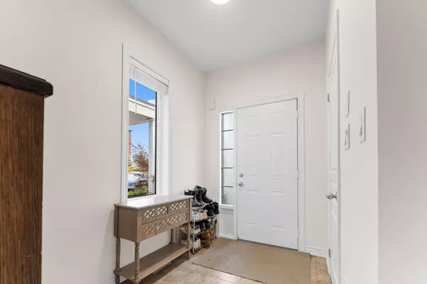 Lincoln, ON L3J 1X3,5084 Alyssa DR #12