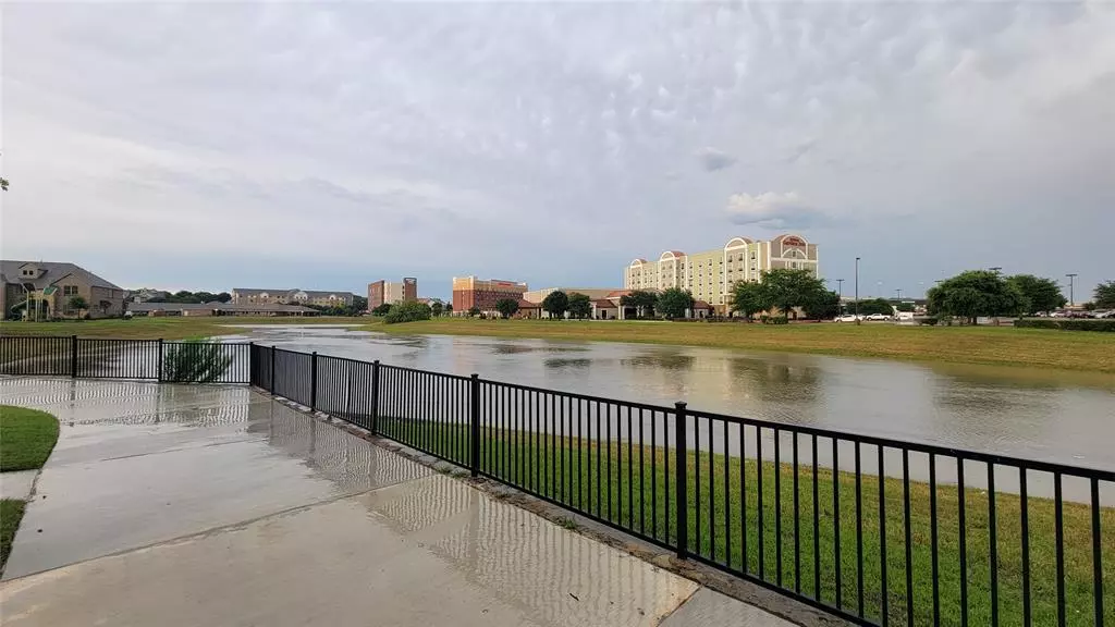 2739 Levee Lane, Lewisville, TX 75067