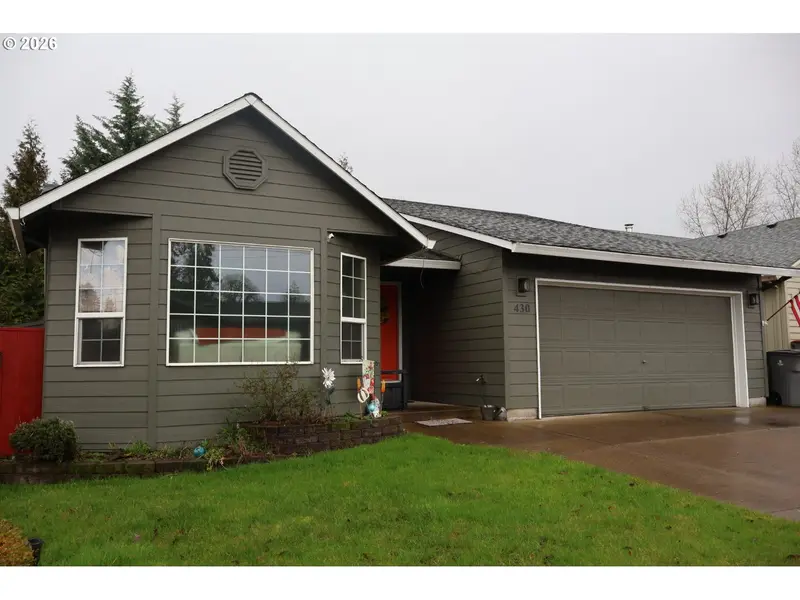430 N 1ST ST, Carlton, OR 97111