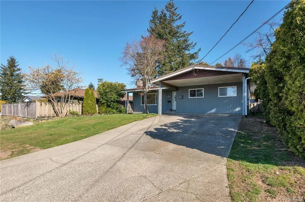 Campbell River, BC V9W 5S3,688 Glenalan Rd