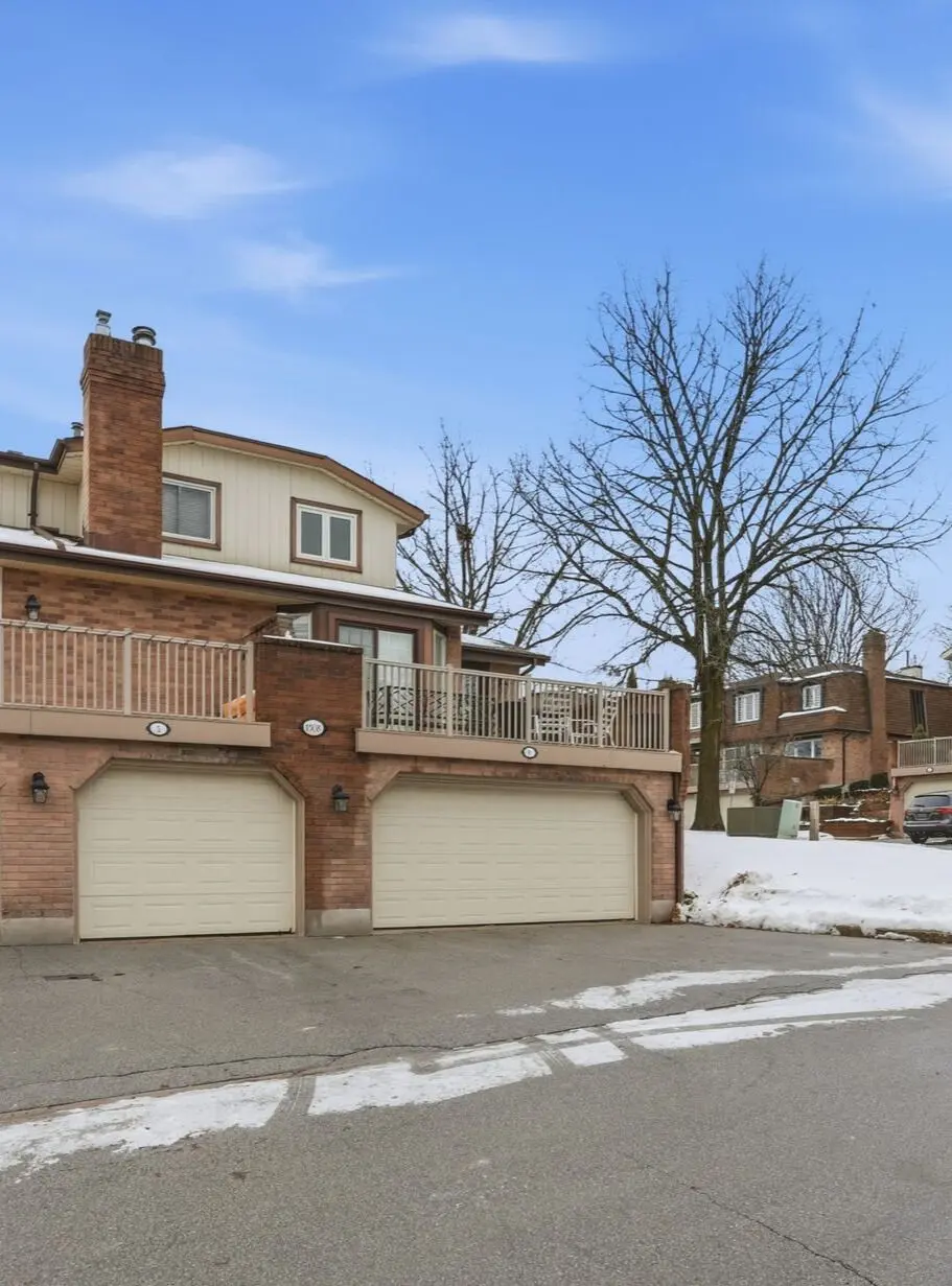 Burlington, ON L7P 4M5,1508 Upper Middle RD #6