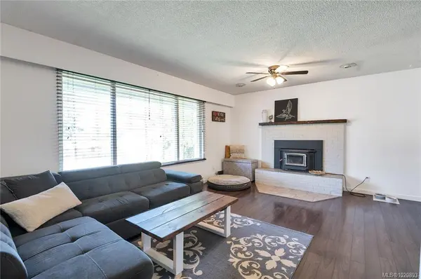 Campbell River, BC V9W 5S3,688 Glenalan Rd