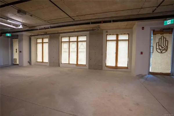 Victoria, BC V8T 2B3,1303 Hillside Ave