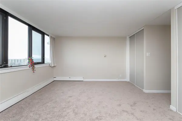 Victoria, BC V8V 1S9,647 Michigan St #1608