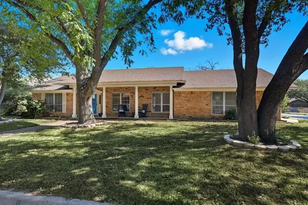 Fort Worth, TX 76133,5925 Rayburn Drive