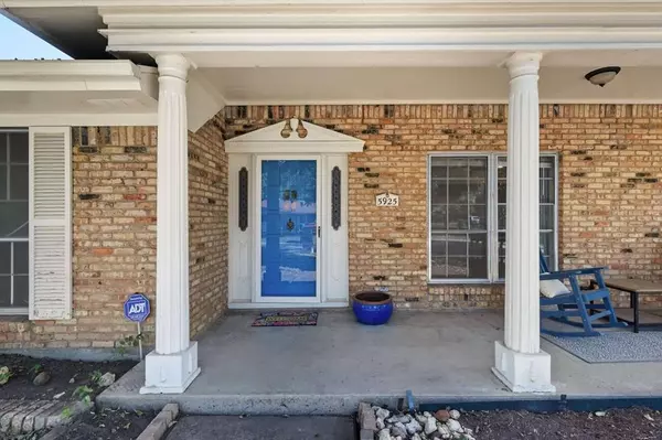 Fort Worth, TX 76133,5925 Rayburn Drive