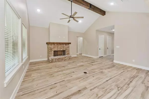 Runaway Bay, TX 76426,510 Palmetto Court