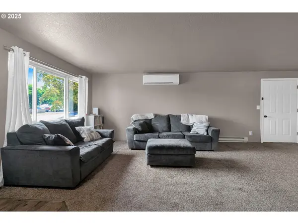 Roseburg, OR 97471,1300 ROLLING HILLS RD