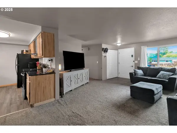 Roseburg, OR 97471,1300 ROLLING HILLS RD