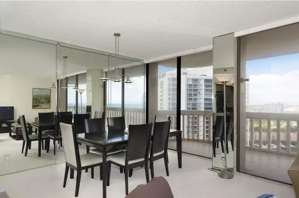 Miami, FL 33180,19355 Turnberry Way #24C