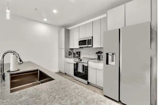 Fort Lauderdale, FL 33316,2100 Miami Rd #403