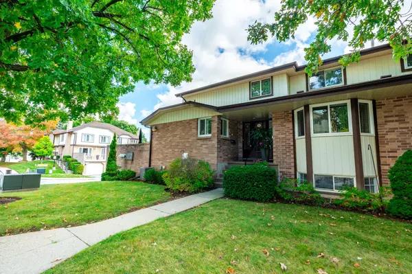 Burlington, ON L7P 4M5,1508 Upper Middle RD #6