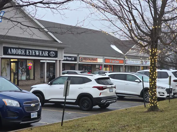 Niagara Falls, ON L2H 1H3,8123 LUNDY'S LN #10&11