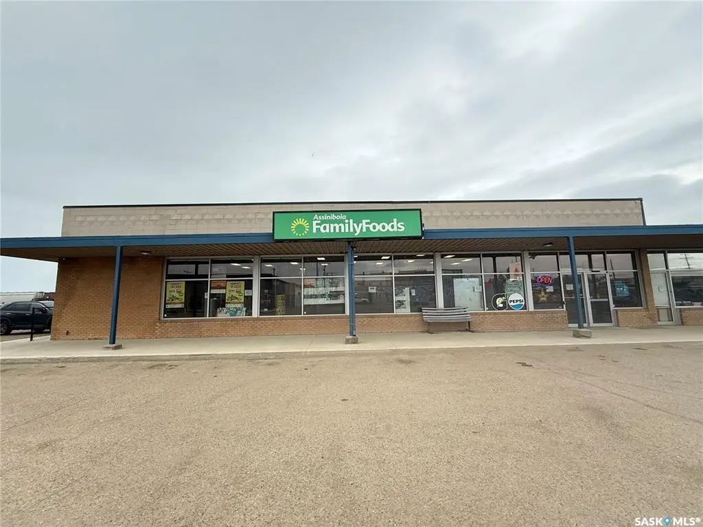 Assiniboia, SK S0H 0B0,100 1st AVENUE W #112