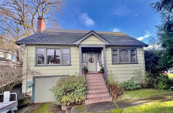 Saanich, BC V8X 1R9,3681 Elliston Ave