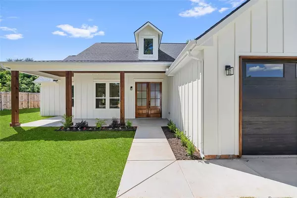 Granbury, TX 76048,1610 Cheyenne Trail