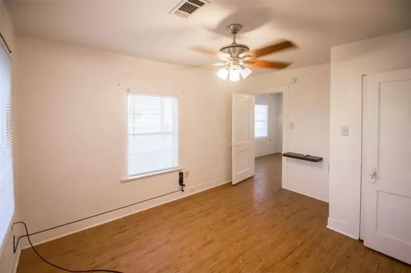 Denton, TX 76201,1101 Collier Street