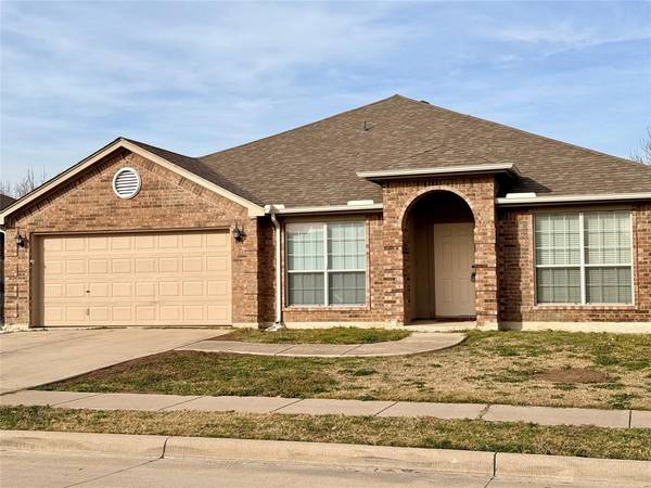 5317 Malibu Street, Fort Worth, TX 76244