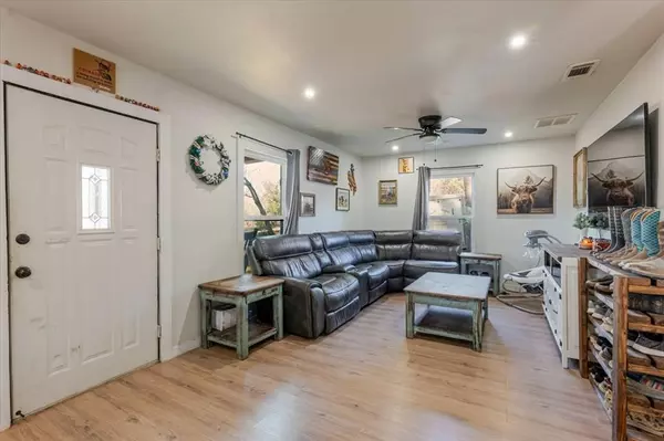 Emory, TX 75440,732 Ravine Street