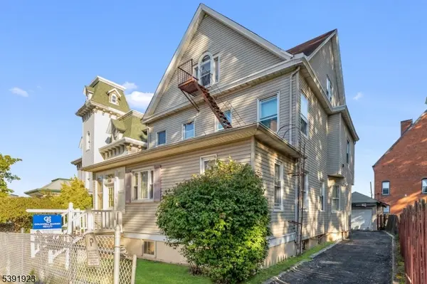 Passaic City, NJ 07055,131 Park Pl