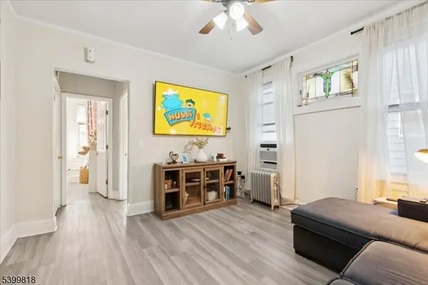 East Orange City, NJ 07018,129 Brookwood St