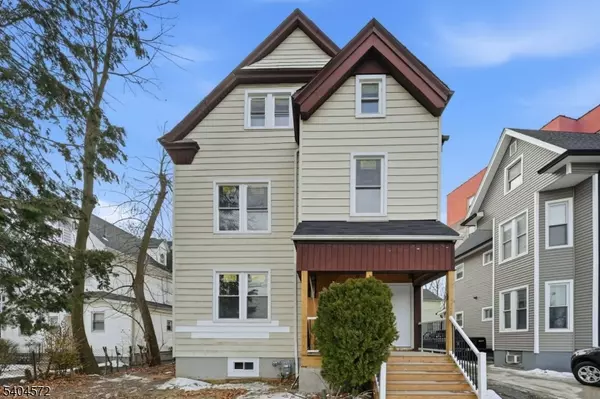 East Orange City, NJ 07017,75 Washington St