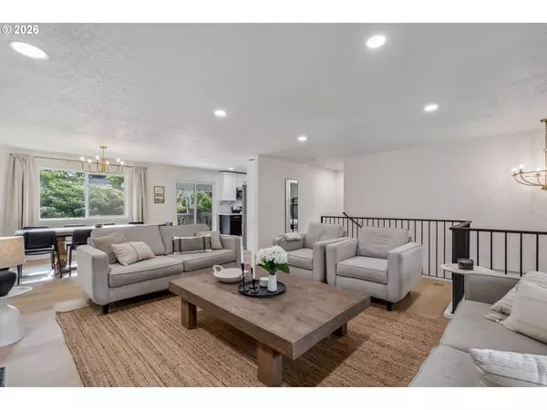 Hillsboro, OR 97123,950 SE 18TH AVE