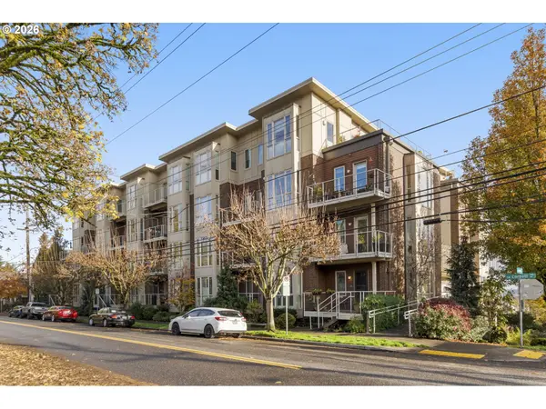 4280 S CORBETT AVE #102, Portland, OR 97239