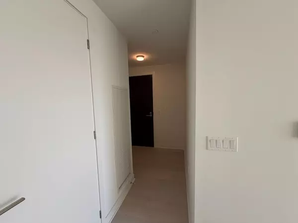 Toronto C02, ON M4W 0B7,11 Yorkville AVE #1514