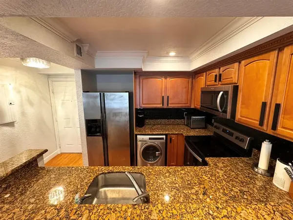 Fort Lauderdale, FL 33301,151 NE 16th Ave #230