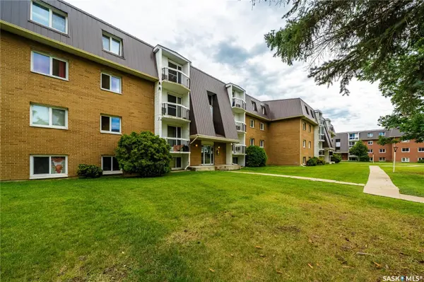 Regina, SK S4S 6P8,35 Centennial STREET #11