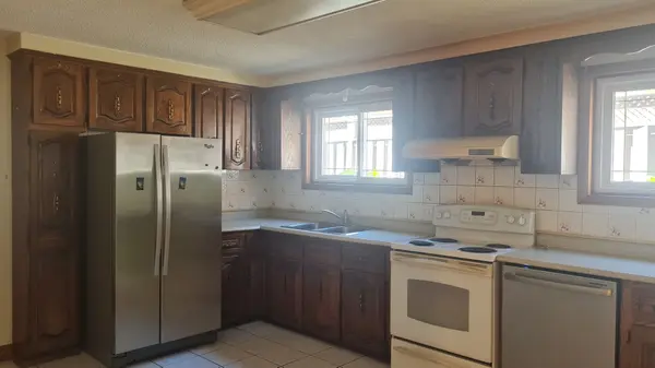 Mississauga, ON L5B 2T6,86 Antigua RD #LOWER