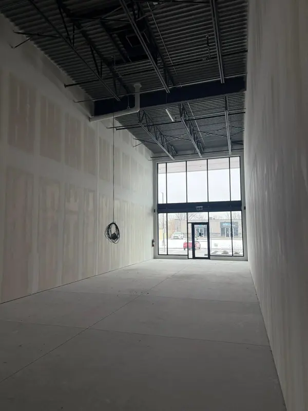 Oakville, ON L6K 2G3,530 speers RD #39