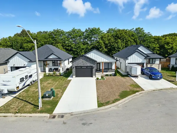 Bayham, ON N0J 1T0,7 MacNeil CT E