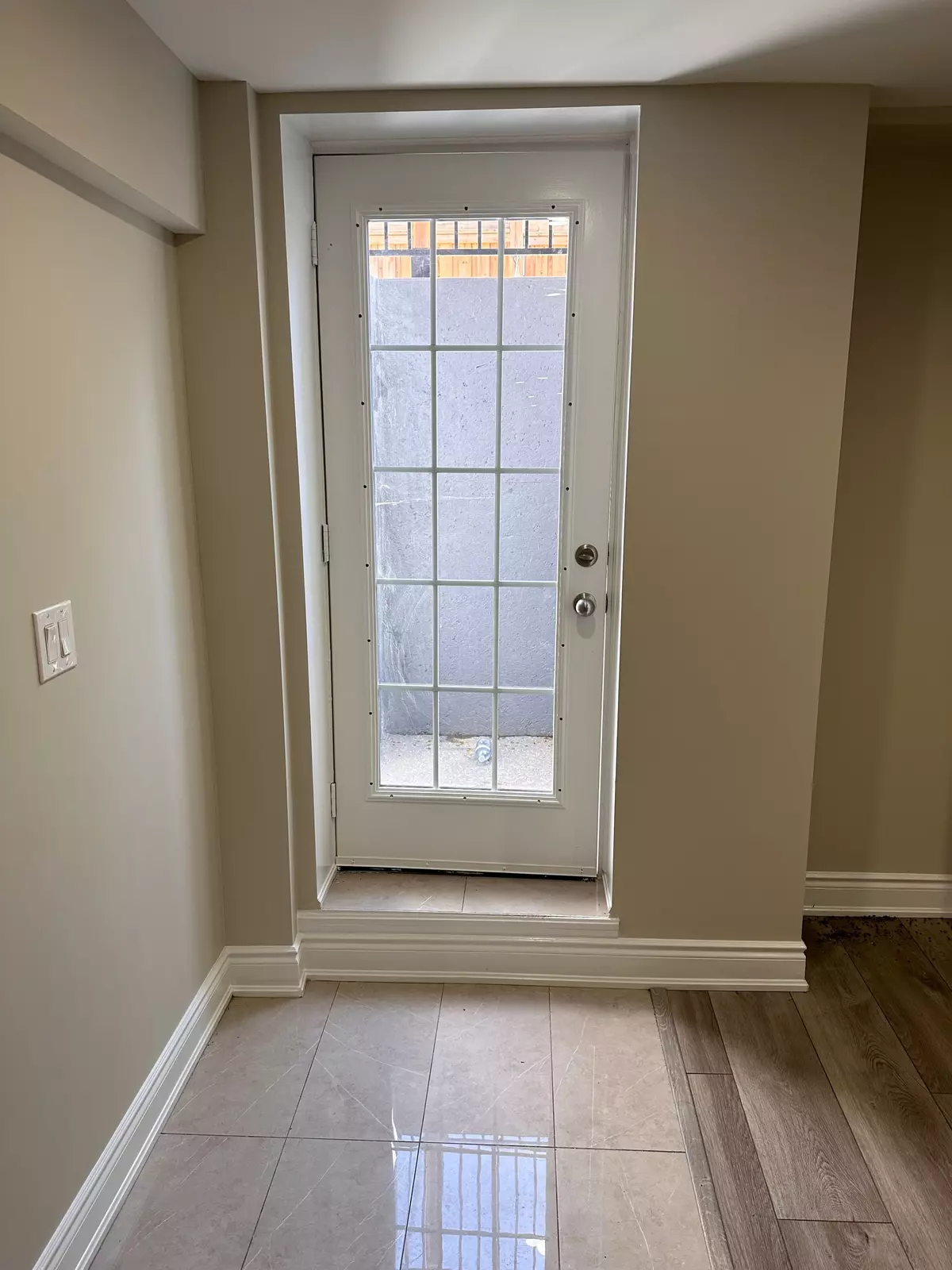 Brampton, ON L6X 5K5,61 Vezna CRES #Basement