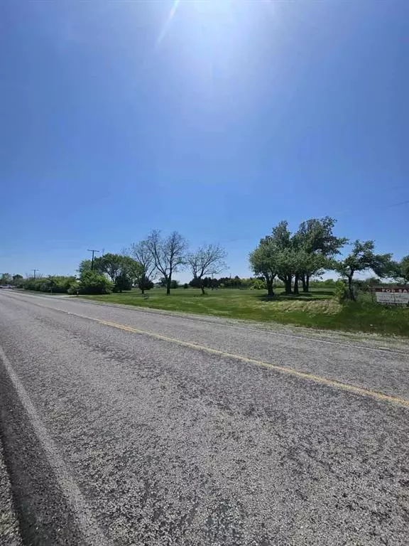 Bowie, TX 76230,1282 State Highway 101