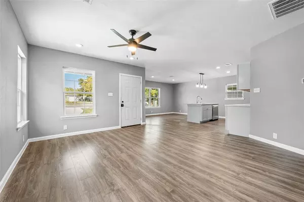 Fort Worth, TX 76104,1616 E Robert Street