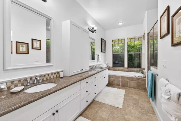 Kamuela, HI 96743,68-1118 NORTH KANIKU DR #101