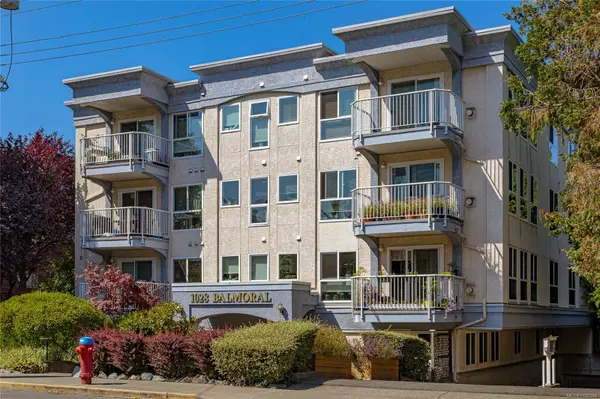 1028 Balmoral Rd #403, Victoria, BC V8T 1A8