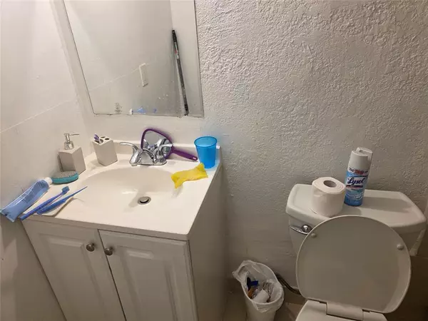 Sunrise, FL 33313,1501 NW 62nd Ter #A