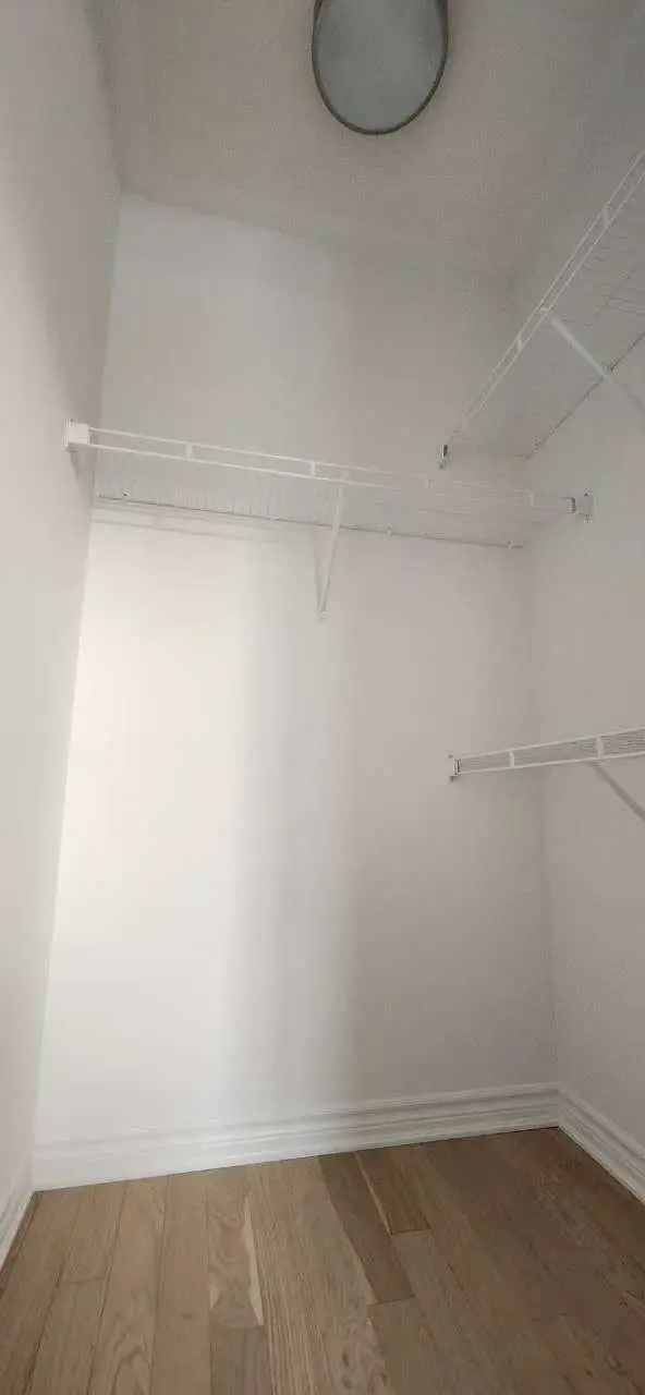 Markham, ON L6C 3S9,135 Leslie Richards ST