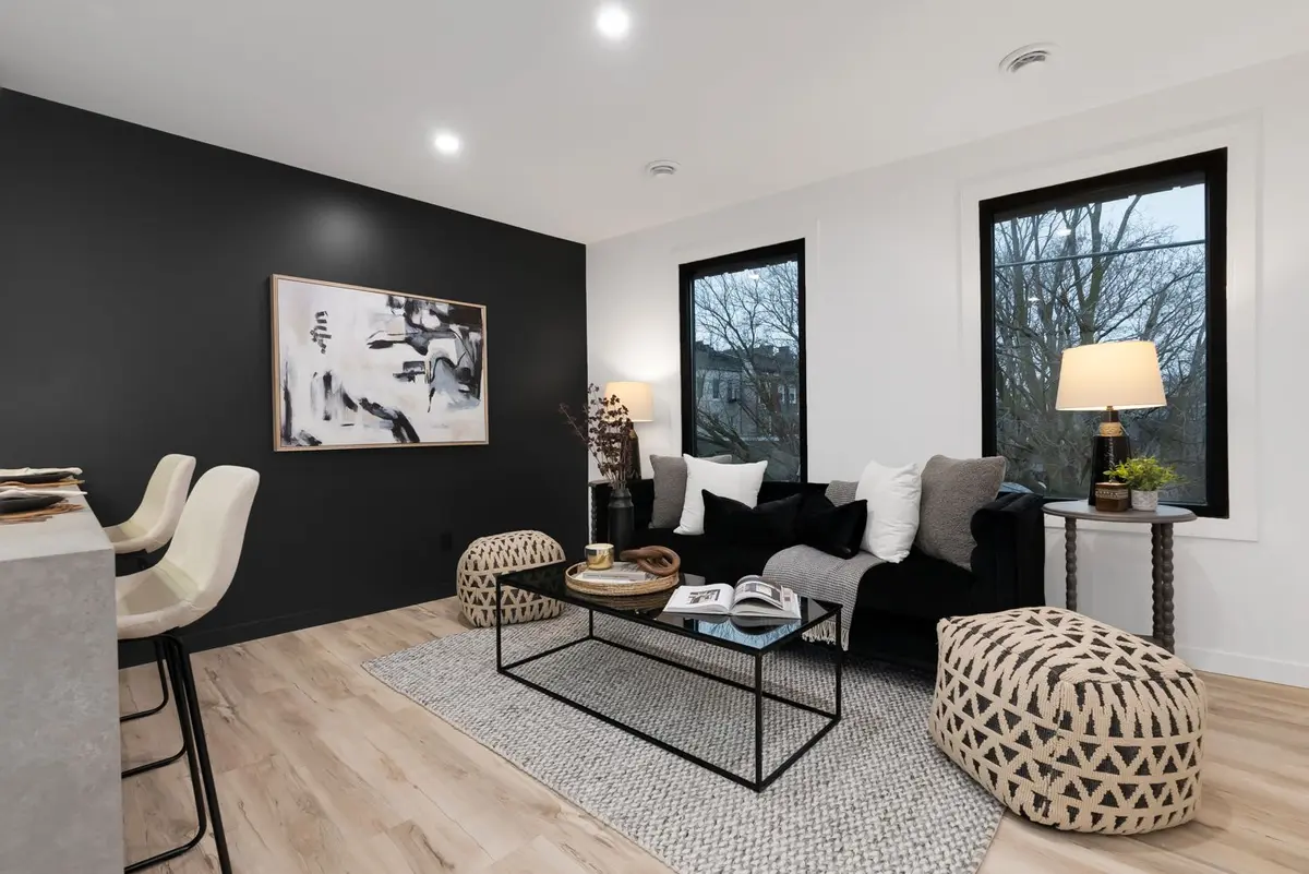 Cobourg, ON K9A 3L6,256 George ST #Unit 1