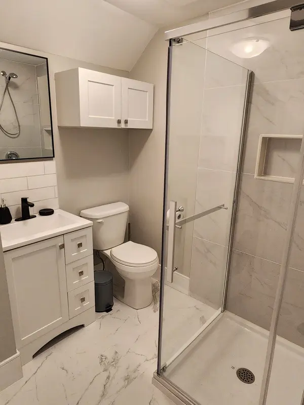 Oshawa, ON L1K 1Y6,425 Cobblehill DR #Basement