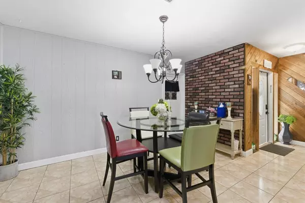 Coral Springs, FL 33065,7809 NW 40th St