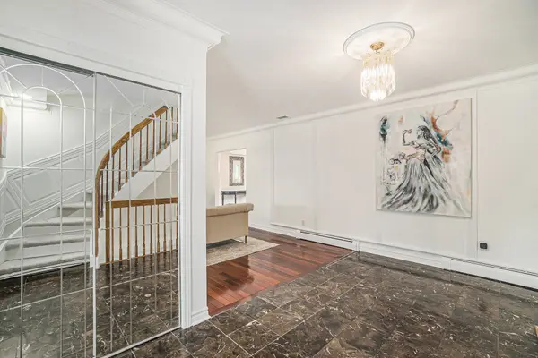 Crystal Bay - Rocky Point - Bayshore, ON K2B 7W7,6 Mosgrove AVE