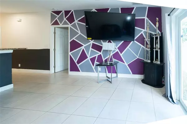 Pompano Beach, FL 33069,2430 NW 13 ST