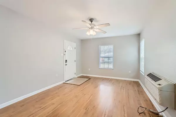 Bonham, TX 75418,224 E Boyd Street